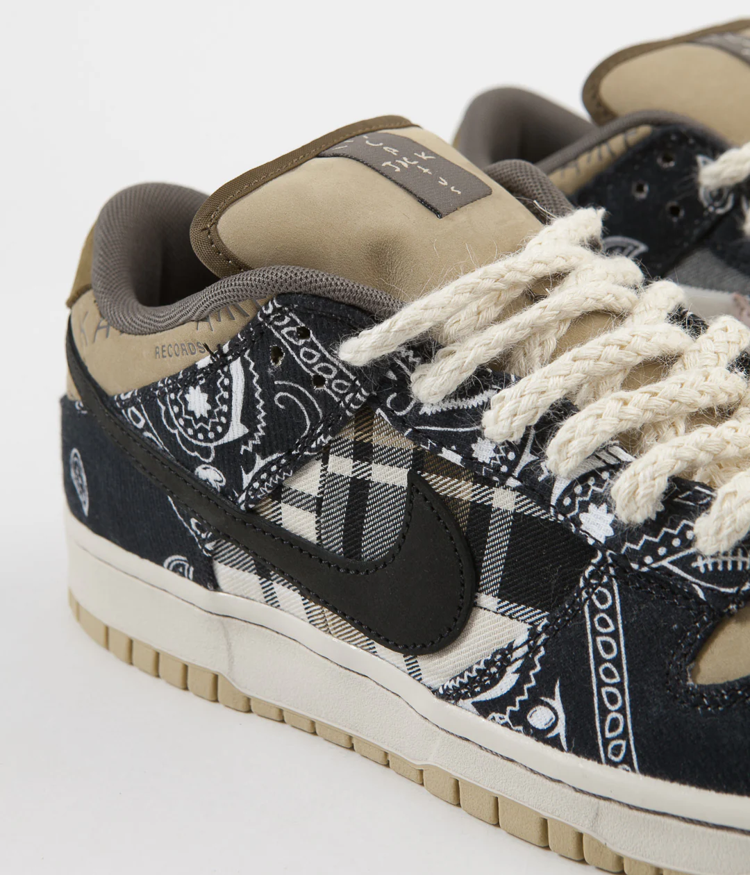 SB Dunk Low Premium QS x Travis Scott Cactus Jack