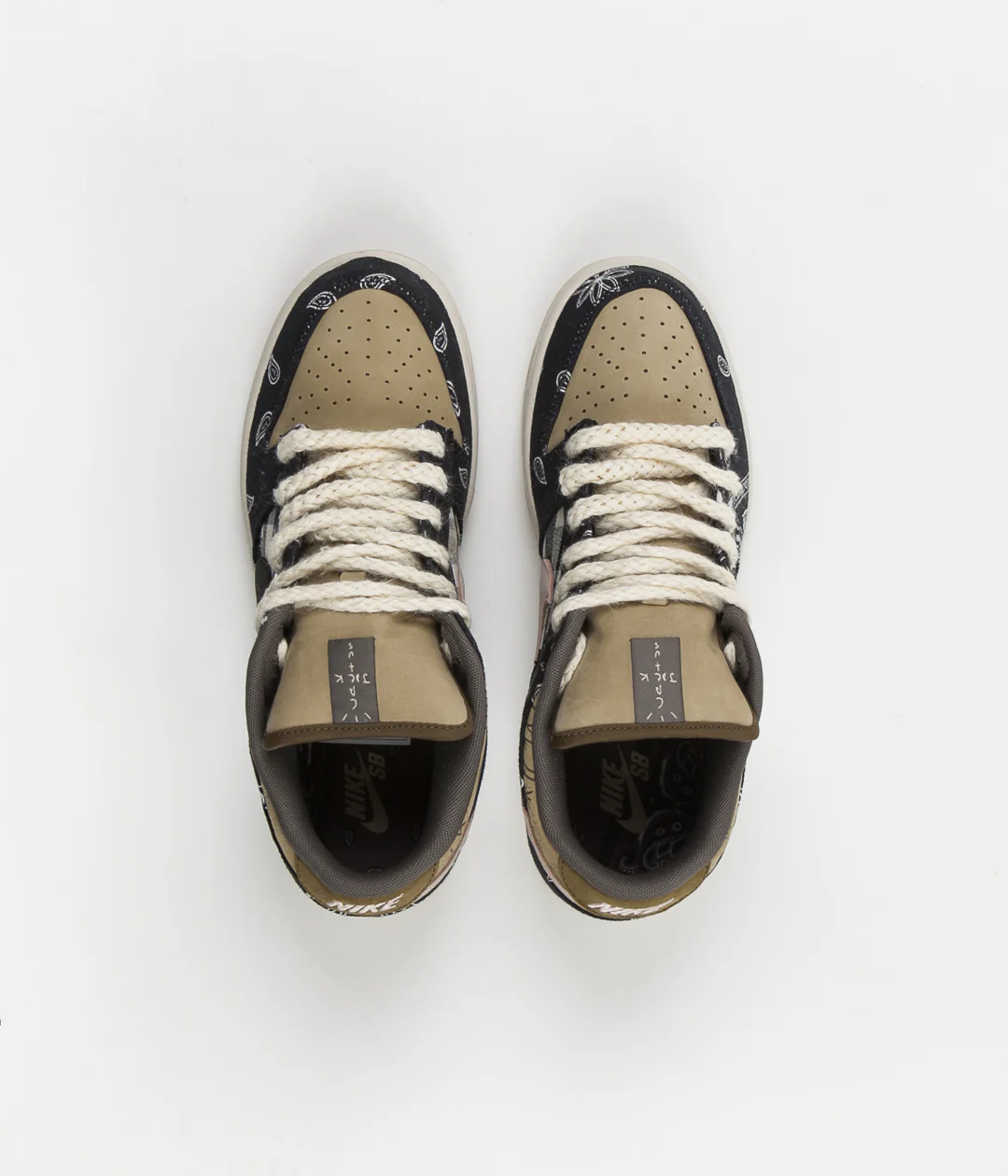 SB Dunk Low Premium QS x Travis Scott Cactus Jack