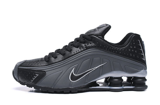 NIKE SHOX R4
