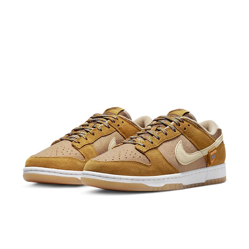 NIKE Dunk Low Teddy Bear praliné
