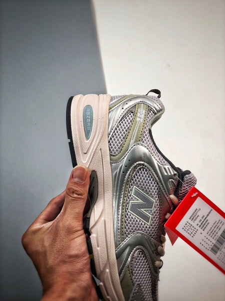 NEW BALANCE 530KMW