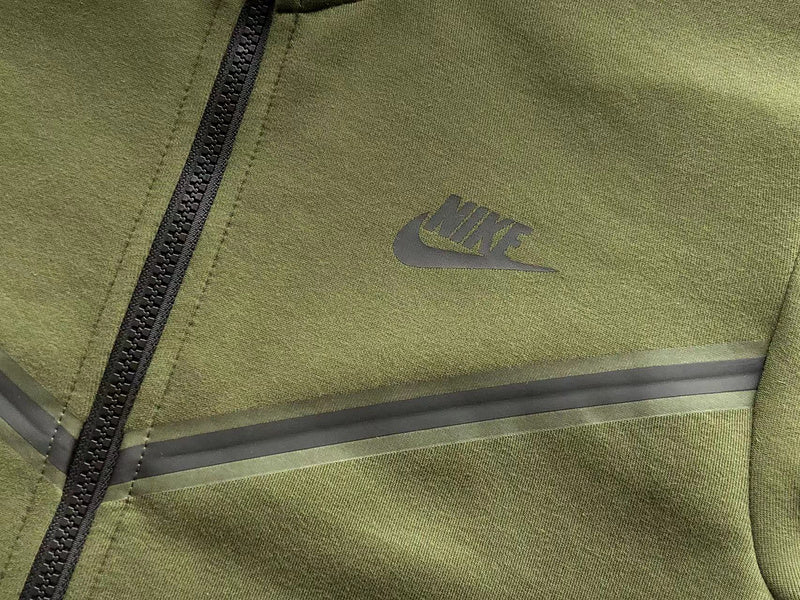 Sweat à capuche Nike Tech Fleece x Vert olive