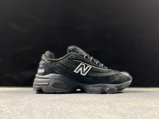 New Balance 1000SI