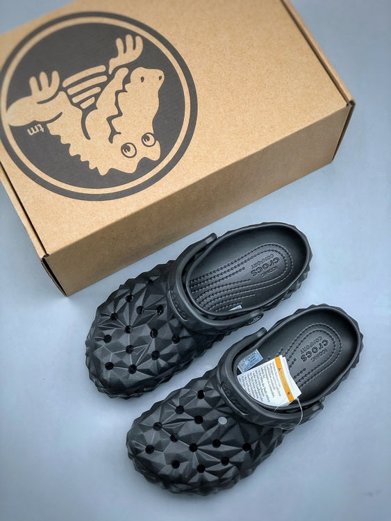 CROCS Classic Crush Marbled Clog NOIR