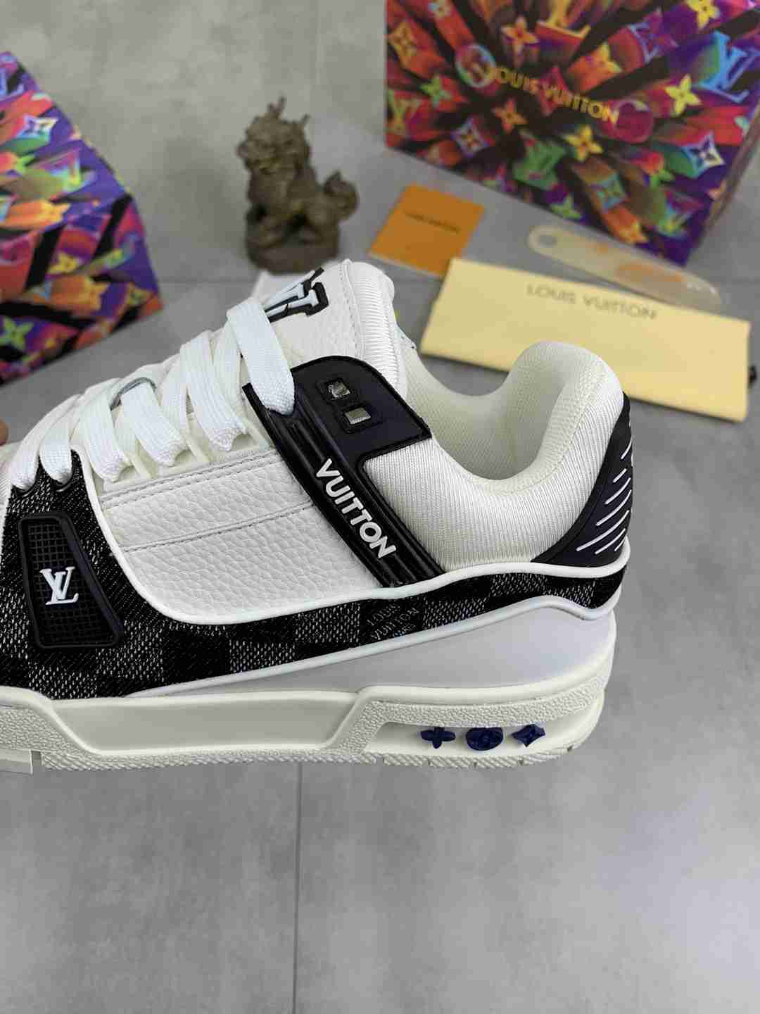 LOUIS VUITTON TRAINER