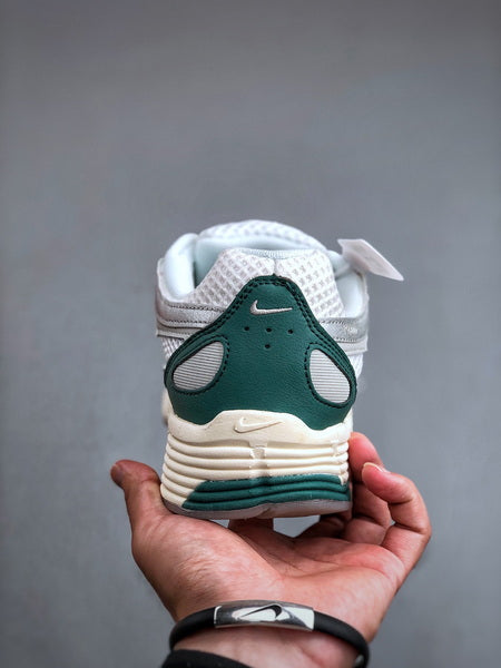 NIKE P-6000 Initiator Running