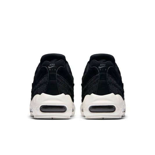 NIKE Air Max 95 Embossed Fur Noir