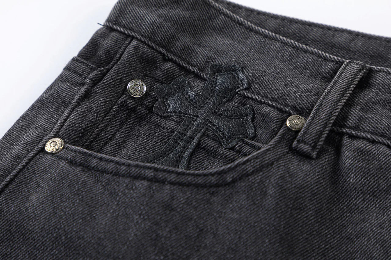 JEAN NOIR AVEC PATCH CROIX MARRON CHROME HEARTS