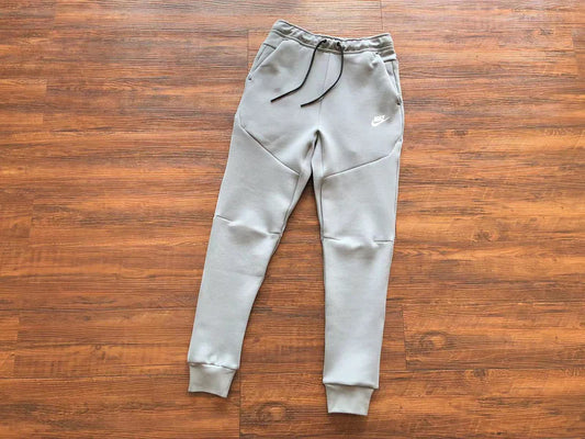 PANTALON NIKE TECH FLEECE x GRIS/BLANC