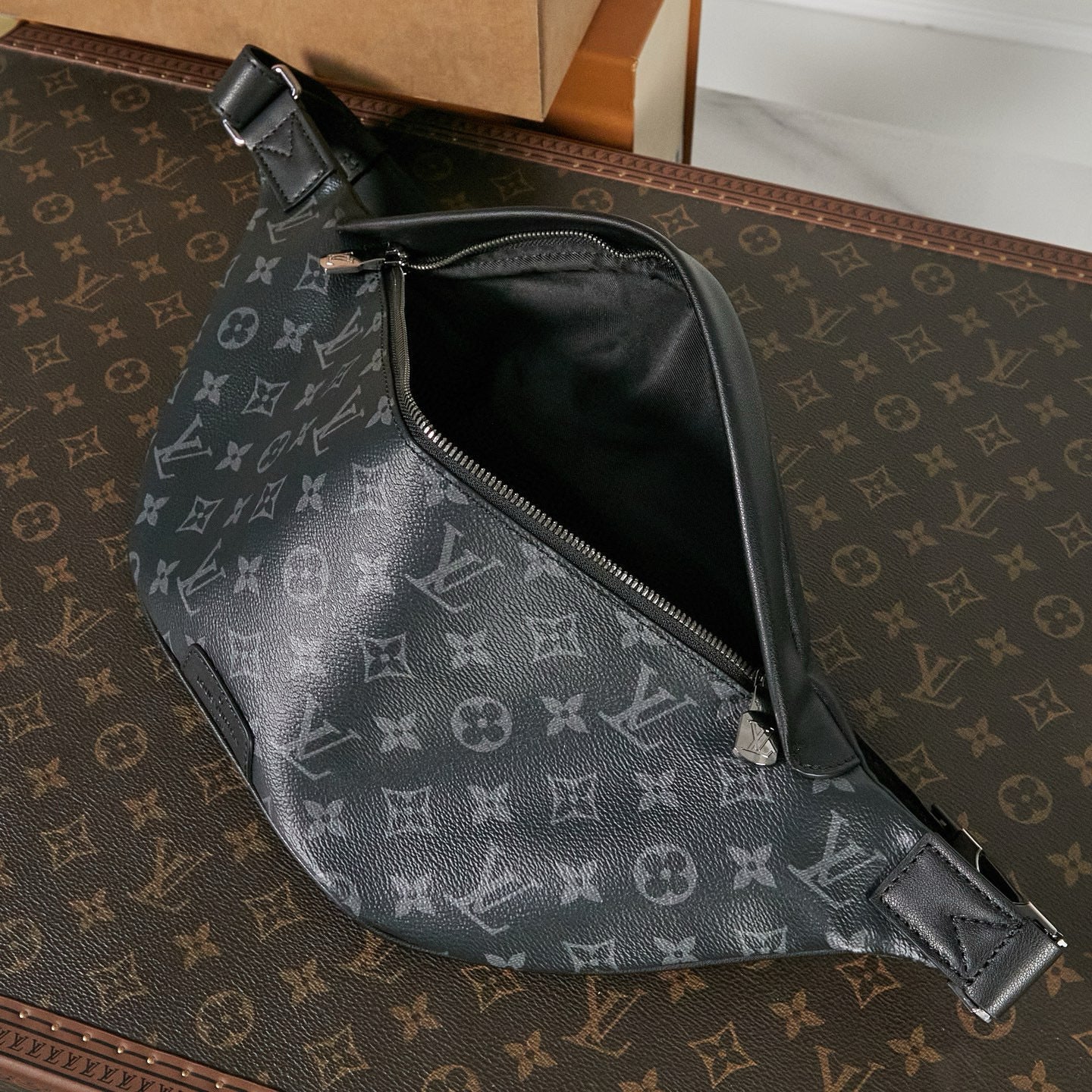 BANANE LOUIS VUITTON