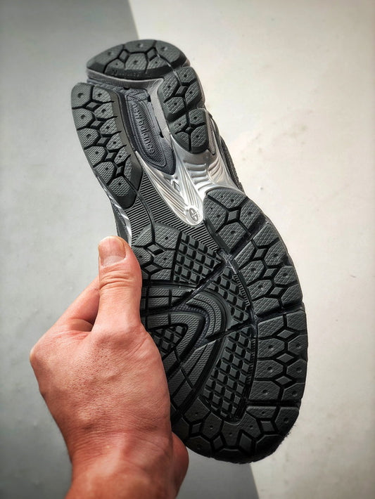 New Balance 1906R