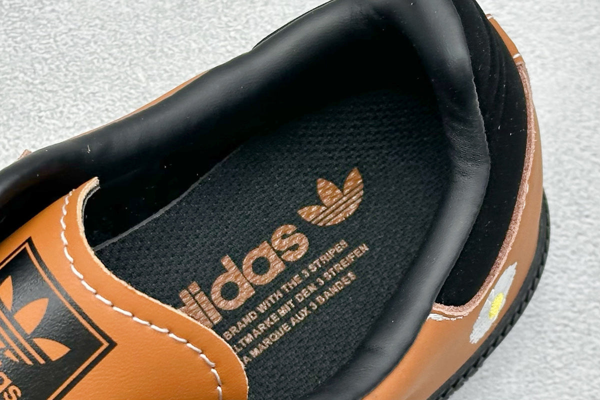 adidas  Samba XR0008