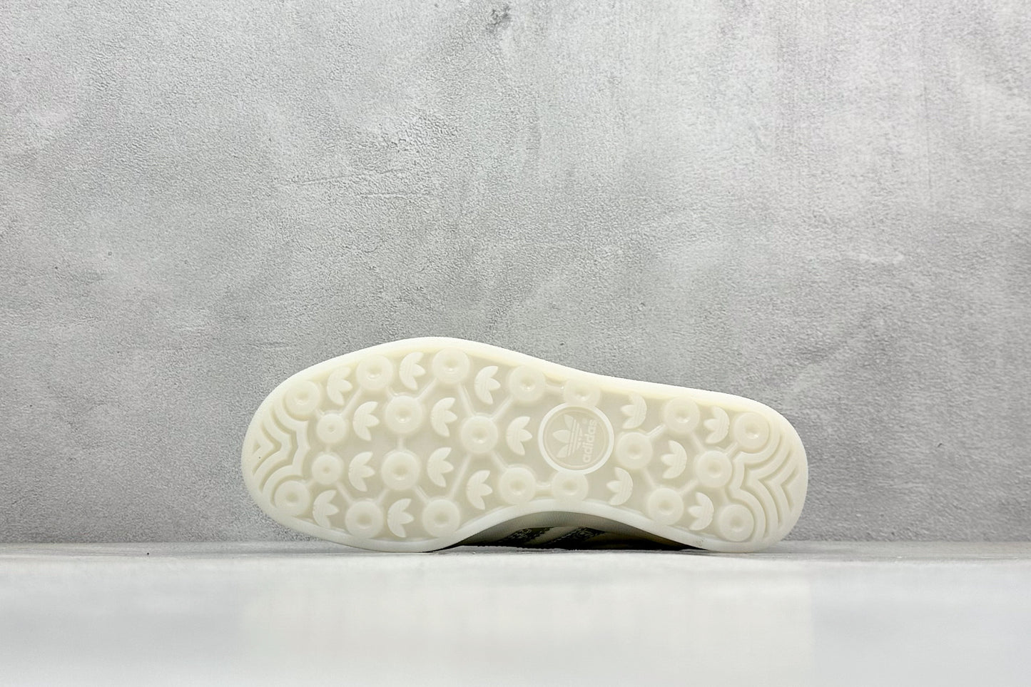 ADIDAS SAMBA LABUBU