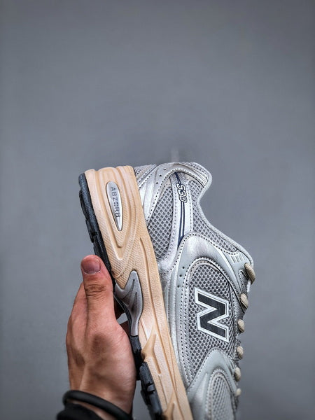 NEW BALANCE 530VS