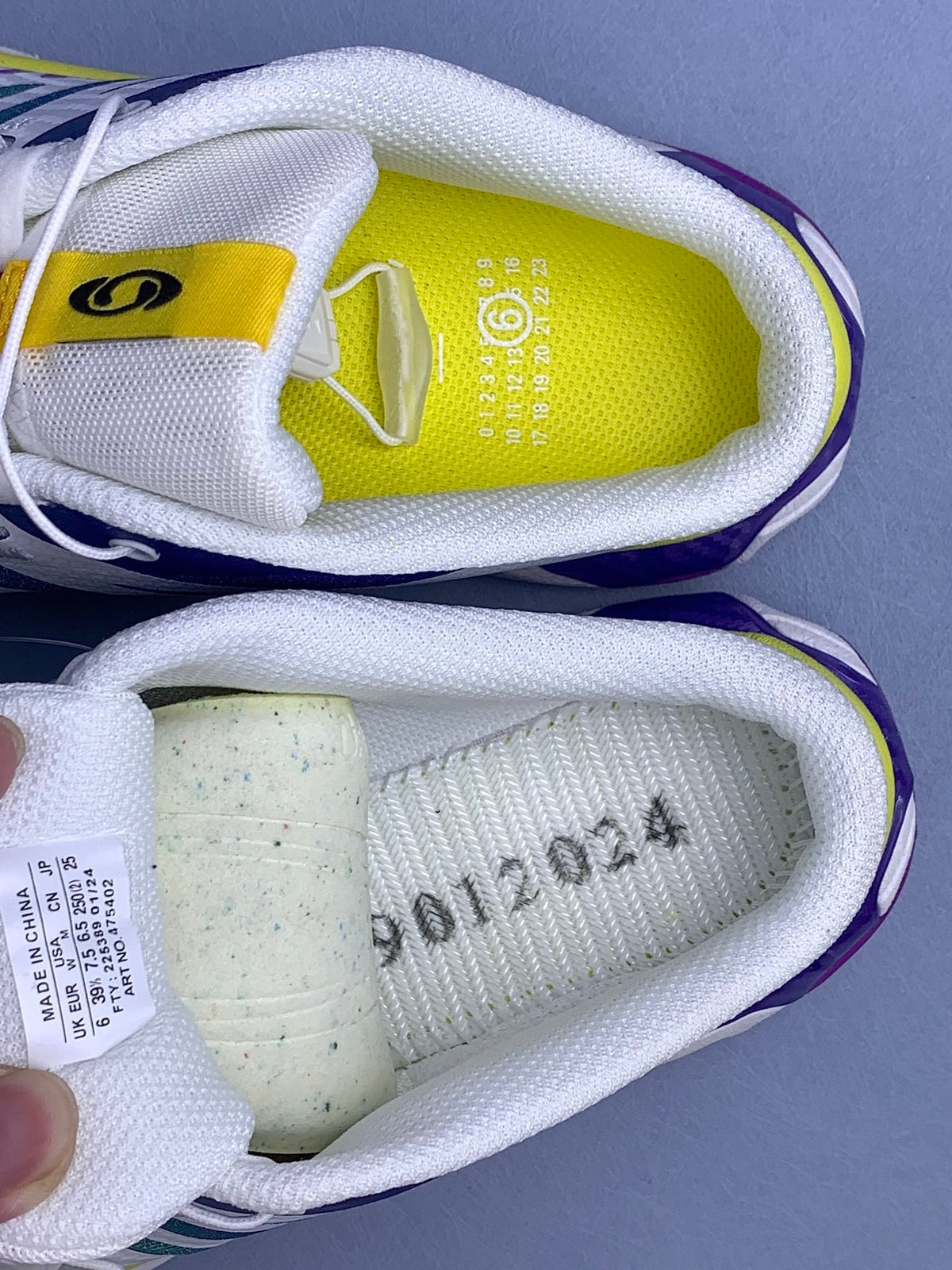 【god】萨洛蒙/Salomon XT-4 Mule MM6 Maison Margiela系列户外运动跑步鞋一脚蹬半拖改良式穆勒鞋， 白绿紫渐变 475402，3326v size：36-45