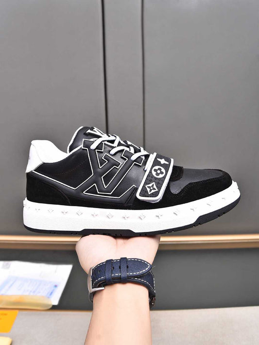 Sneaker LOUIS VUITTON Trainer NOIR BLANC