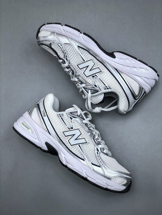 New Balance 740