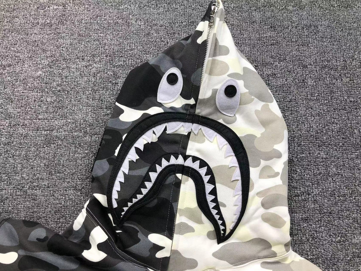 Sweat à capuche entièrement zippé BAPE CITY CAMO HALF SHARK BLANC/NOIR