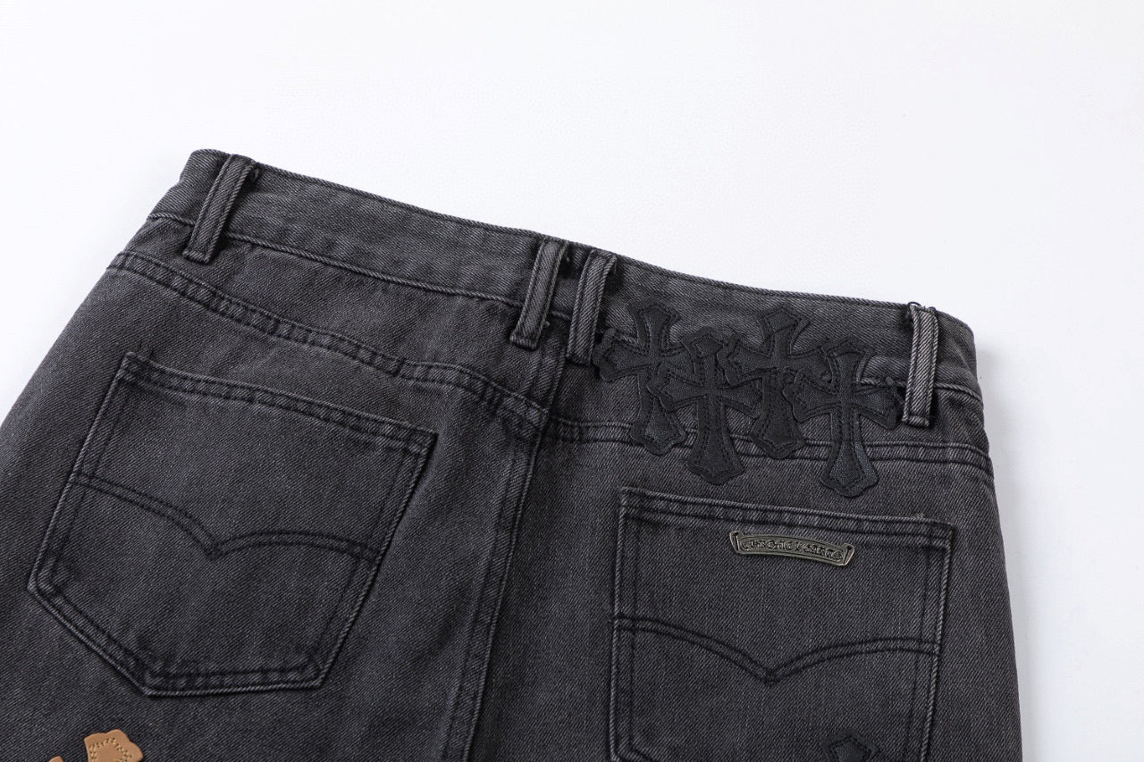 JEAN NOIR AVEC PATCH CROIX MARRON CHROME HEARTS