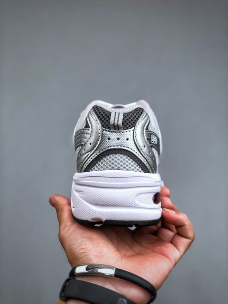 NEW BALANCE 530GS