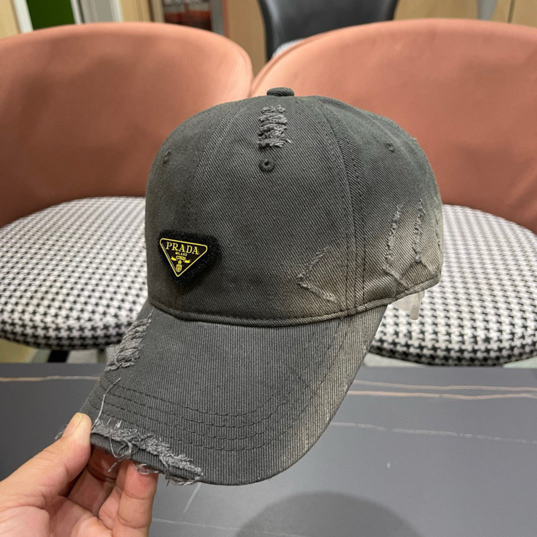 CASQUETTE PRADA