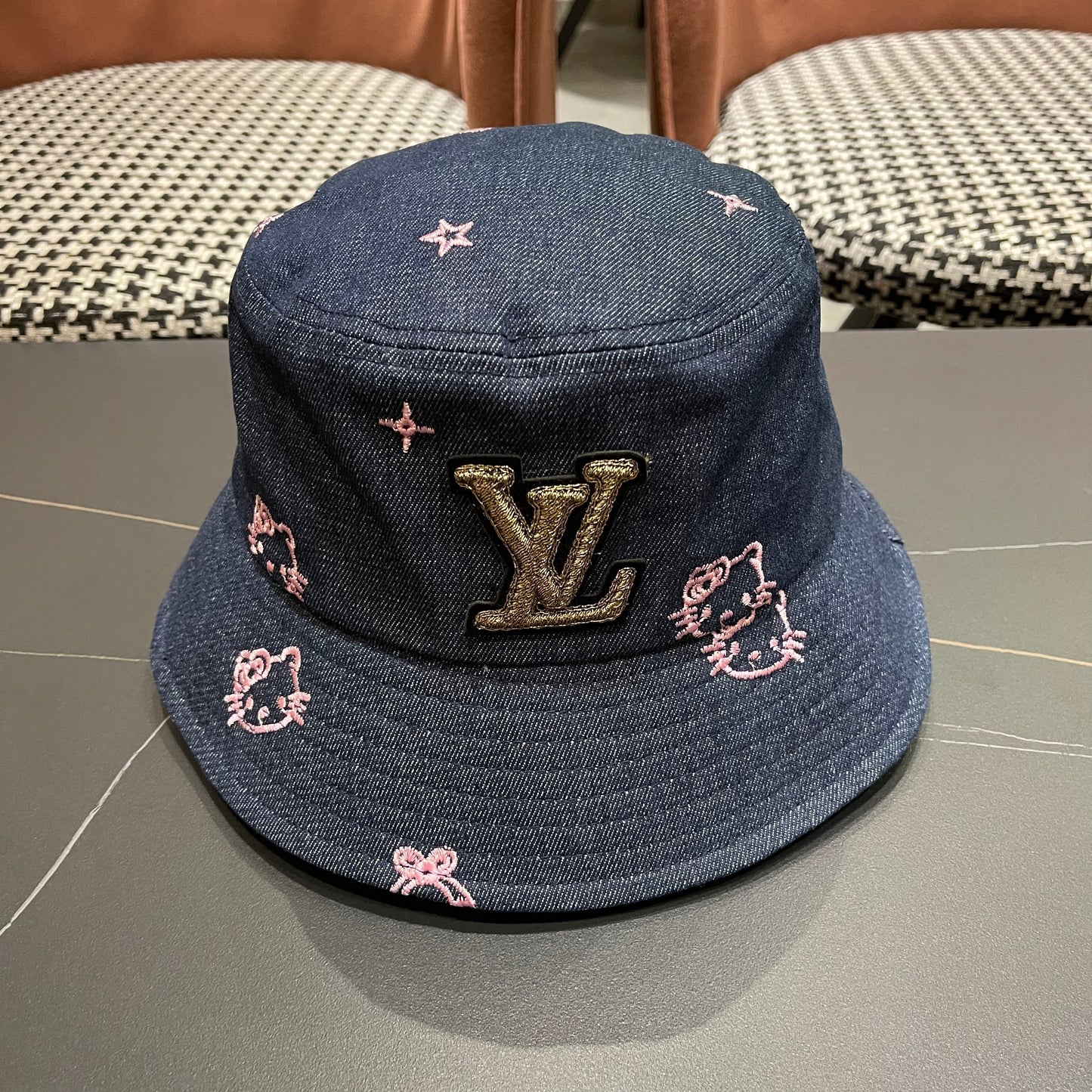 BOB LOUIS VUITTON