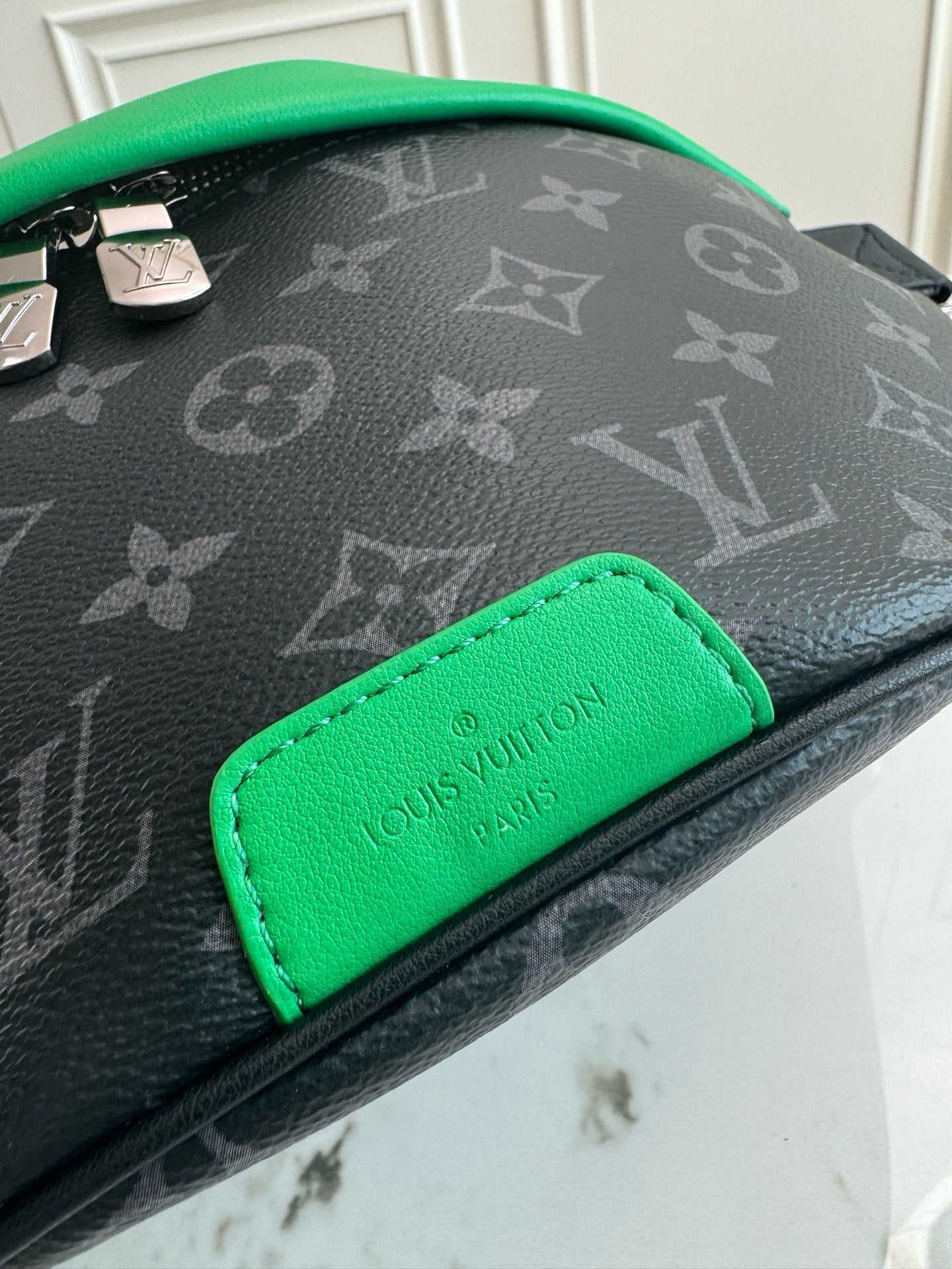 BANANE LOUIS VUITTON