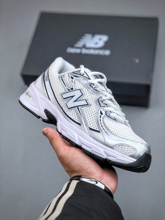 New Balance 740