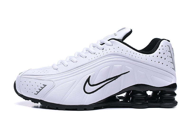 NIKE SHOX R4