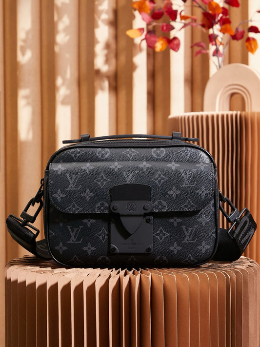 SACOCHE LOUIS VUITTON