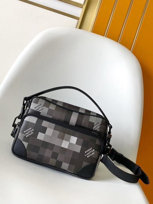 SACOCHE LOUIS VUITTON