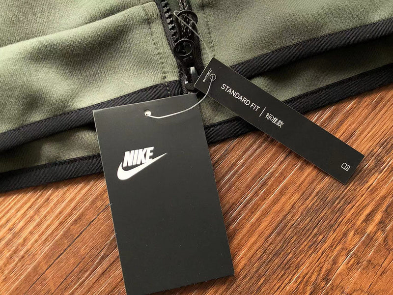 Sweat à capuche Nike Tech Fleece x vert armée