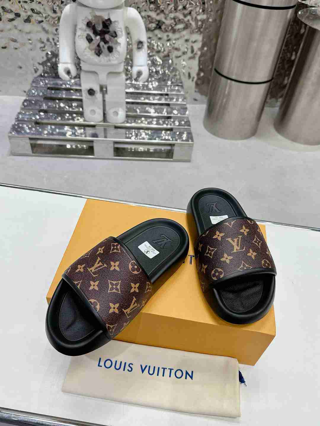 Claquette Louis Vuitton