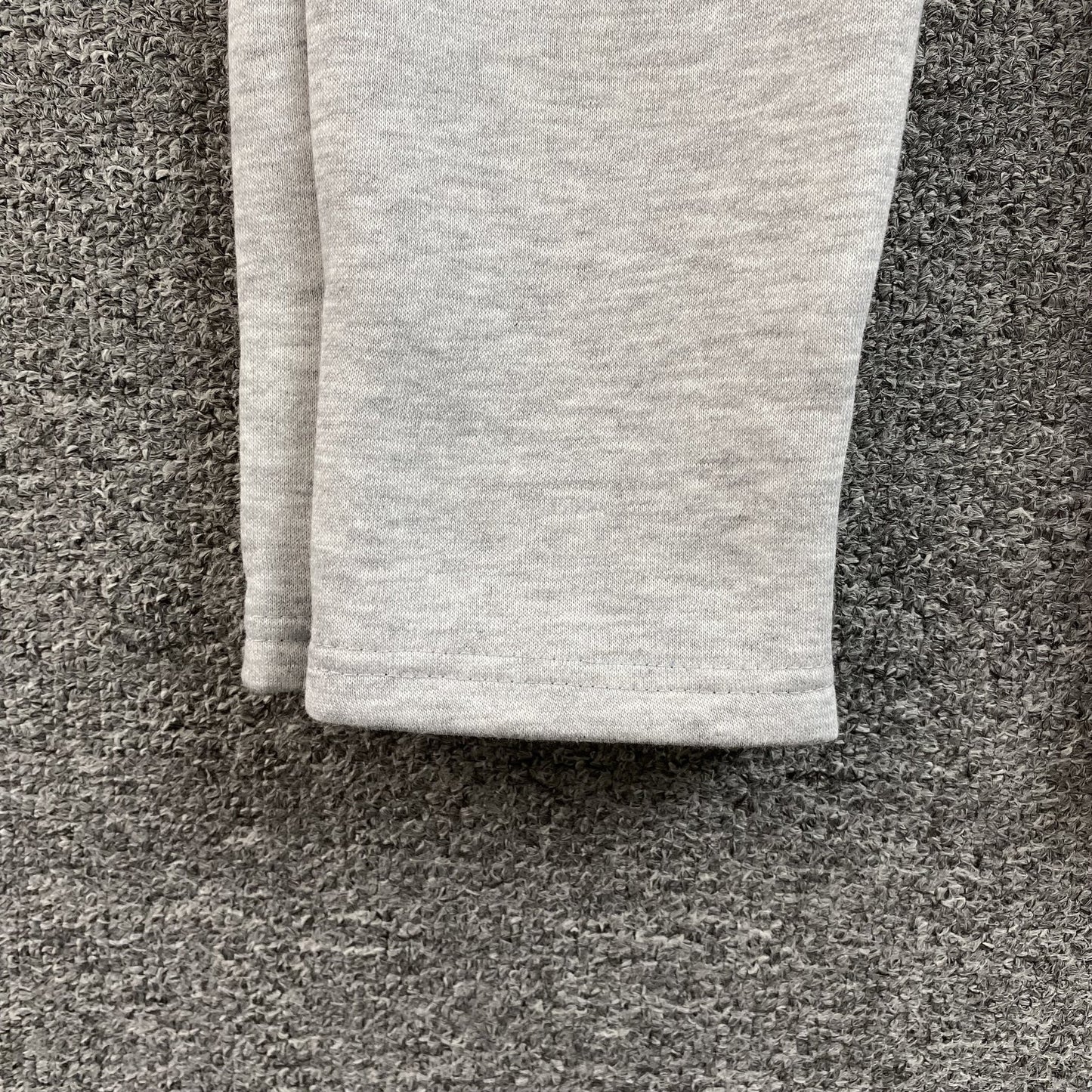 PANTALON DE SURVÊTEMENT SYNA WORLD COLLEGE GRIS