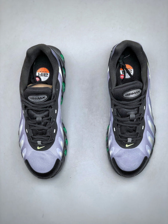 NIKE Air Max DN 8