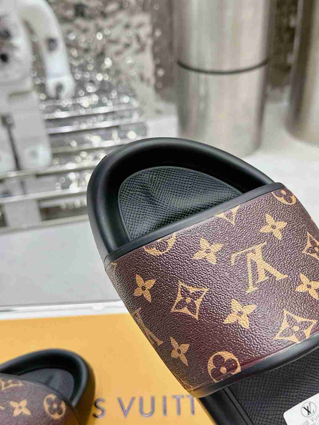 Claquette Louis Vuitton
