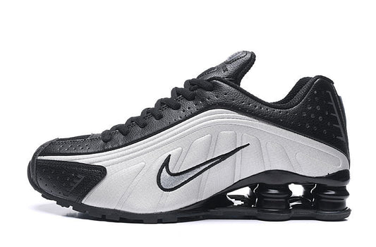 NIKE SHOX R4