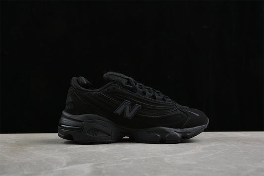 New Balance 1000BL