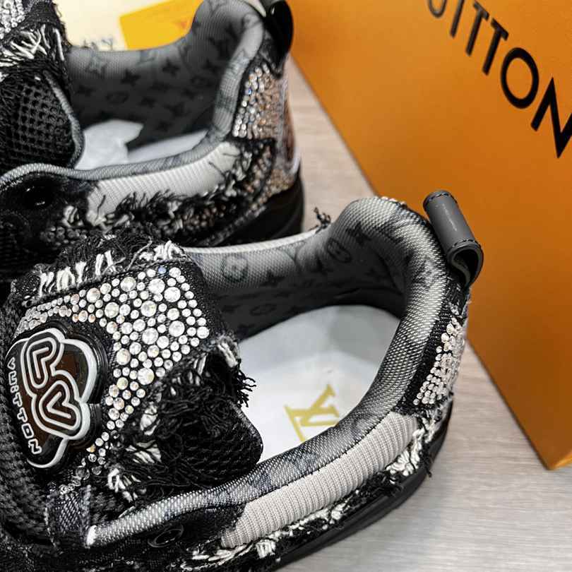 LOUIS VUITTON TRAINER 54