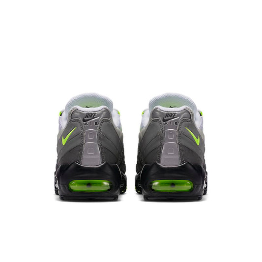 NIKE Air Max 95 Neon