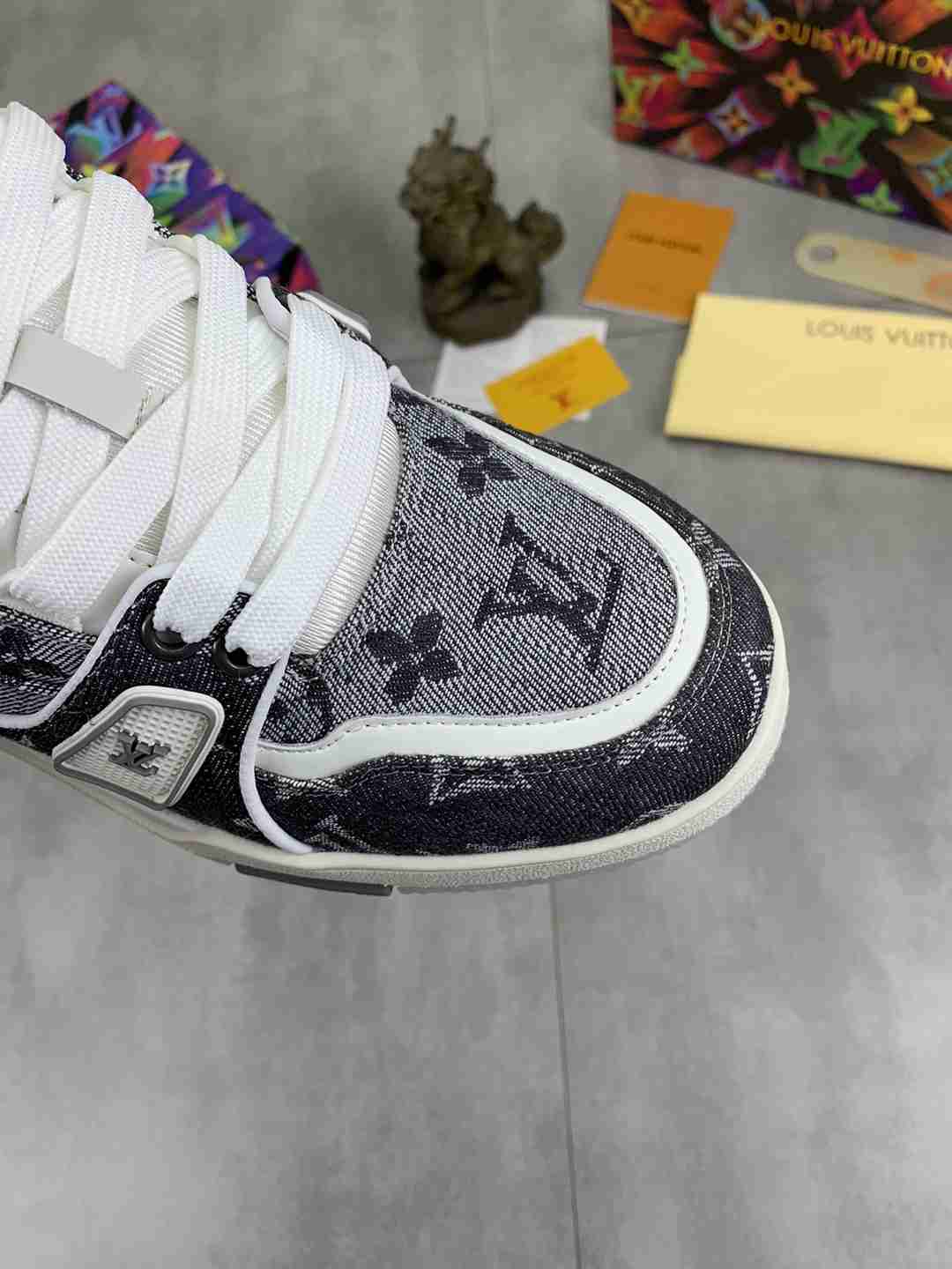 LOUIS VUITTON TRAINER