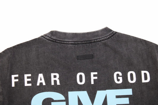 T-shirt « Fear of God » avec le texte « Give It Up »