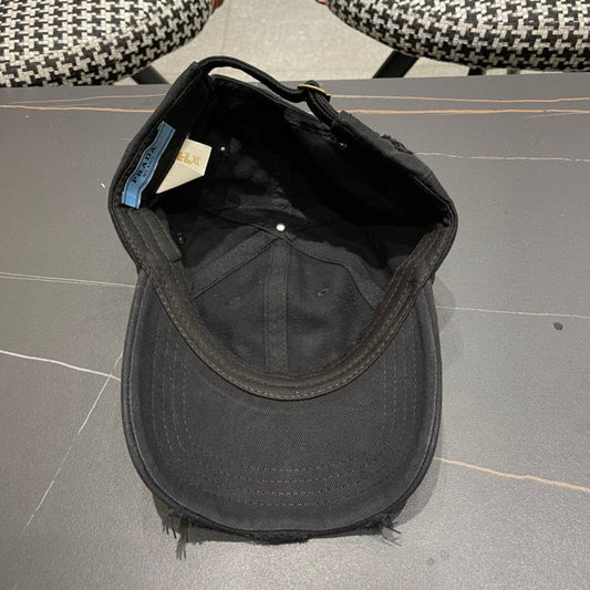CASQUETTE PRADA