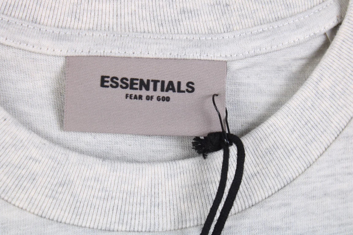 T-shirt avec logo Fear of God Essentials - Gris chiné
