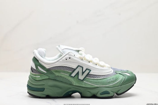 New Balance 1000MA