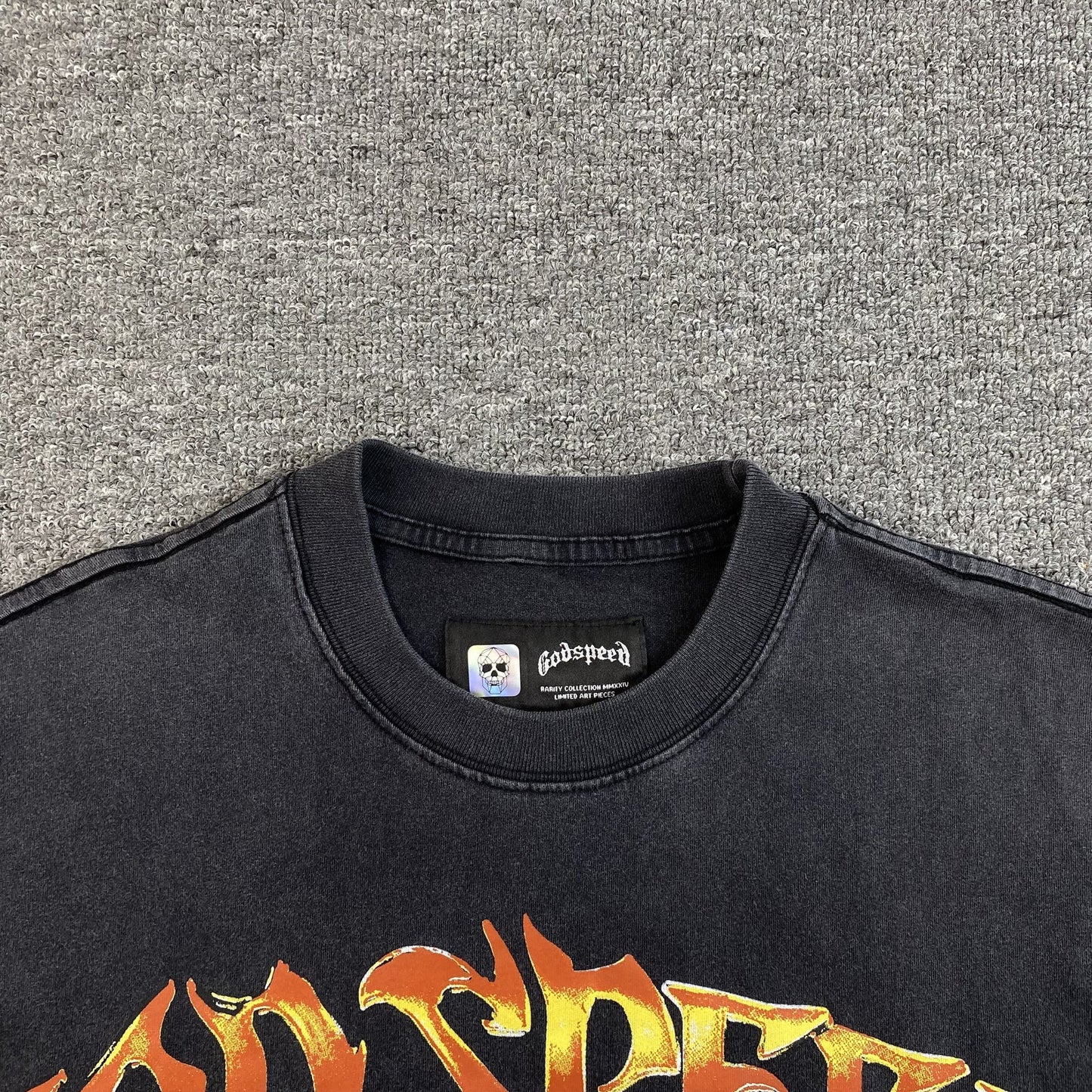 T-SHIRT GODSPEED VICTORY TOAST NOIR DÉLAVÉ