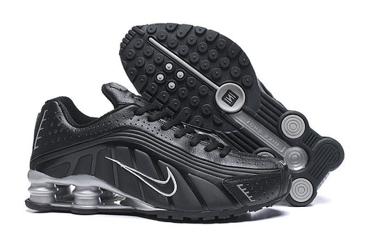 NIKE SHOX R4