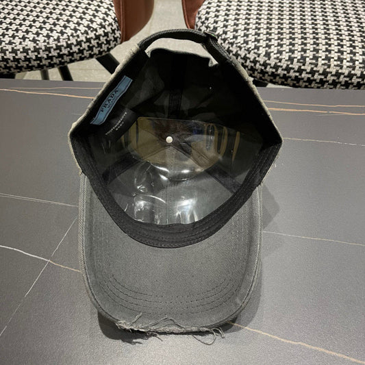 CASQUETTE PRADA