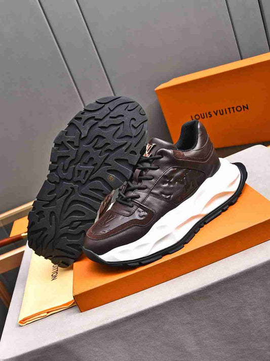 Sneaker LOUIS VUITTON CUIR MARRON MONOGRAME