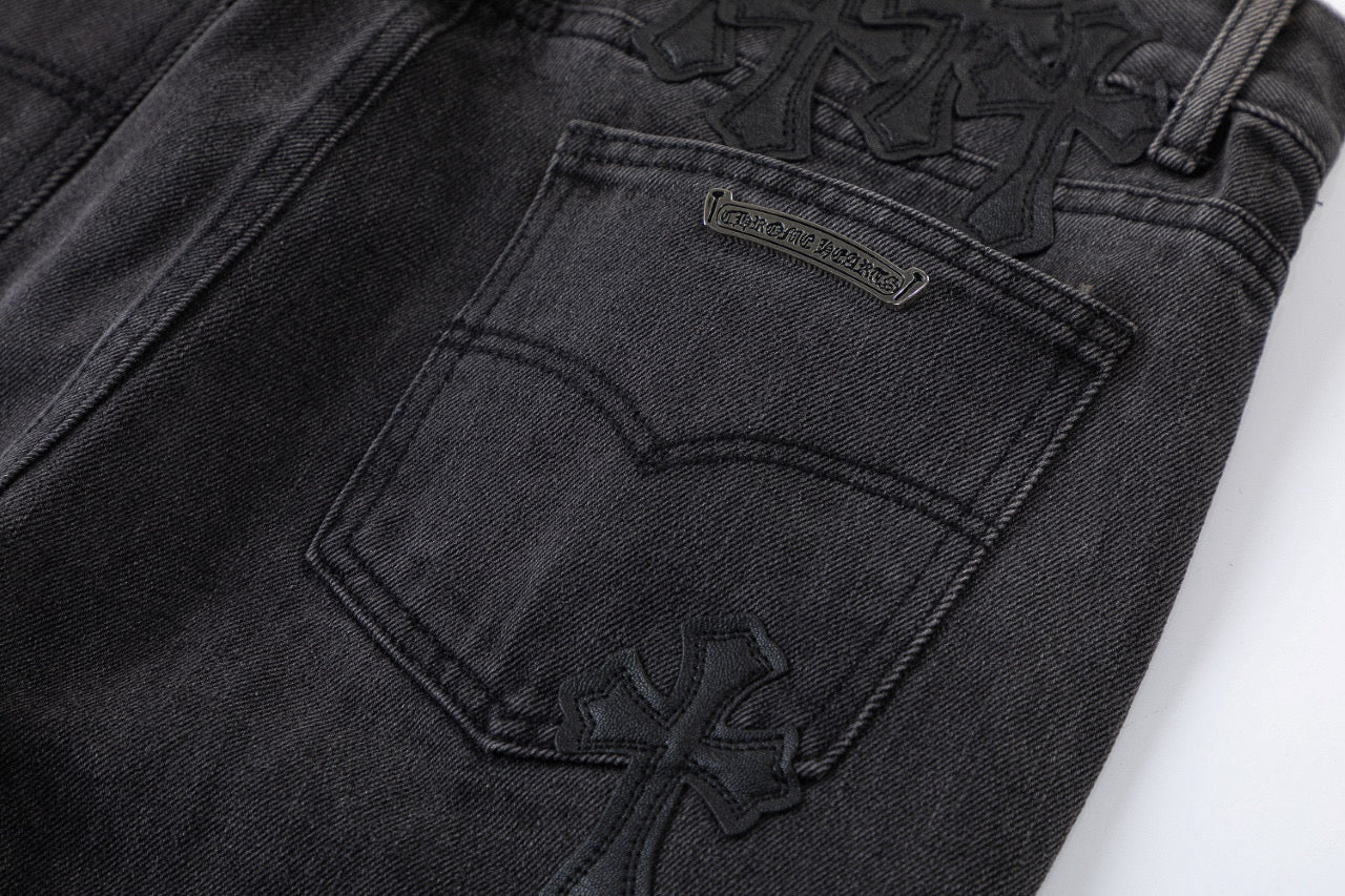JEAN NOIR AVEC PATCH CROIX MARRON CHROME HEARTS